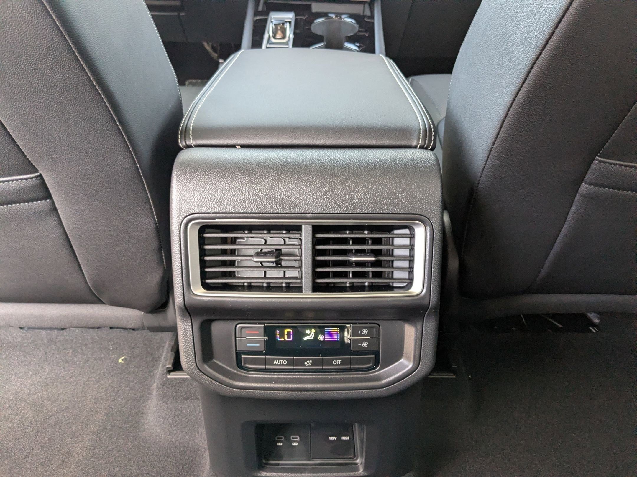 New 2026 Deep Black Pearl Volkswagen 2.0T SE w/Technology image 17