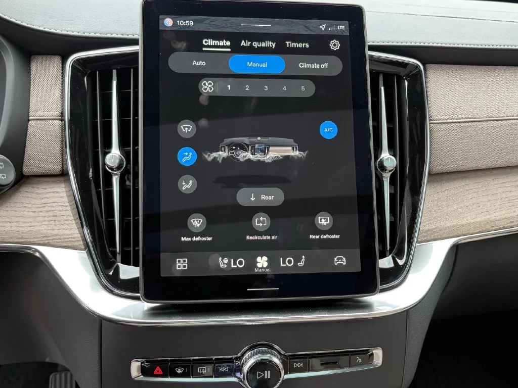 2026 Volvo XC90 Ultra - Photo 21