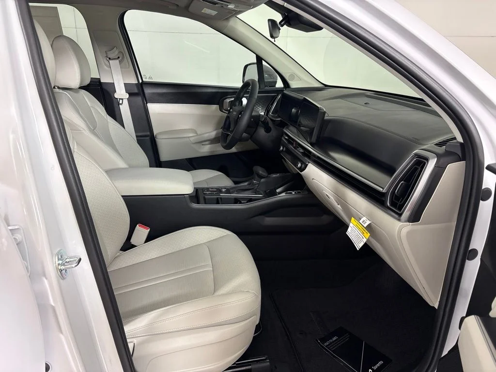 New 2026 White Kia S image 16