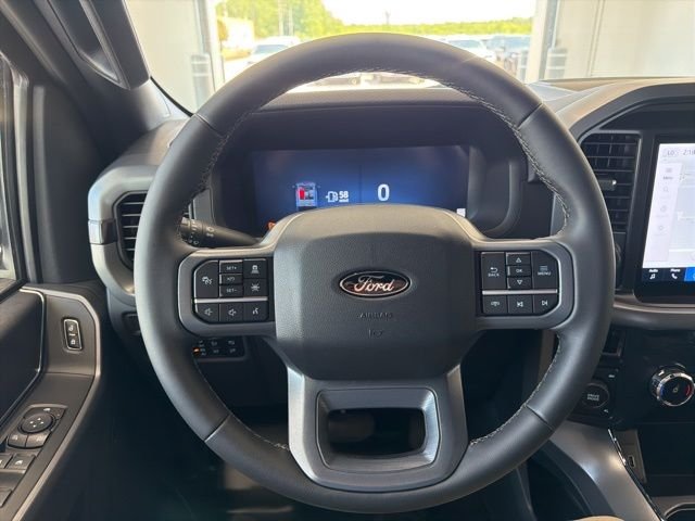 New 2026 Agate Black Metallic Ford XLT image 25