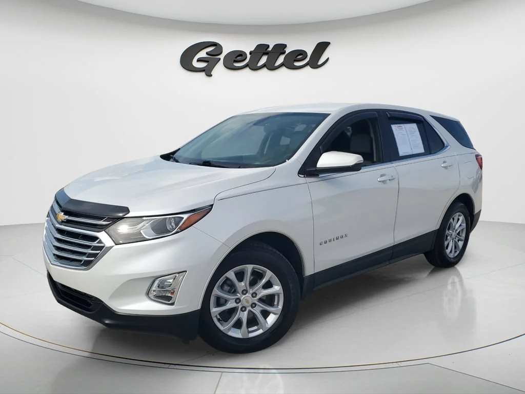 Used 2018 IRIDESCENT PEARL TRICOAT Chevrolet LT image 1