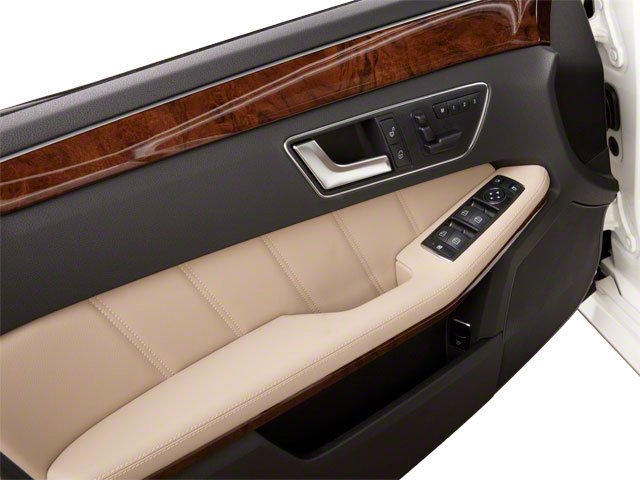 Used 2010  Mercedes-Benz E 350 image 9