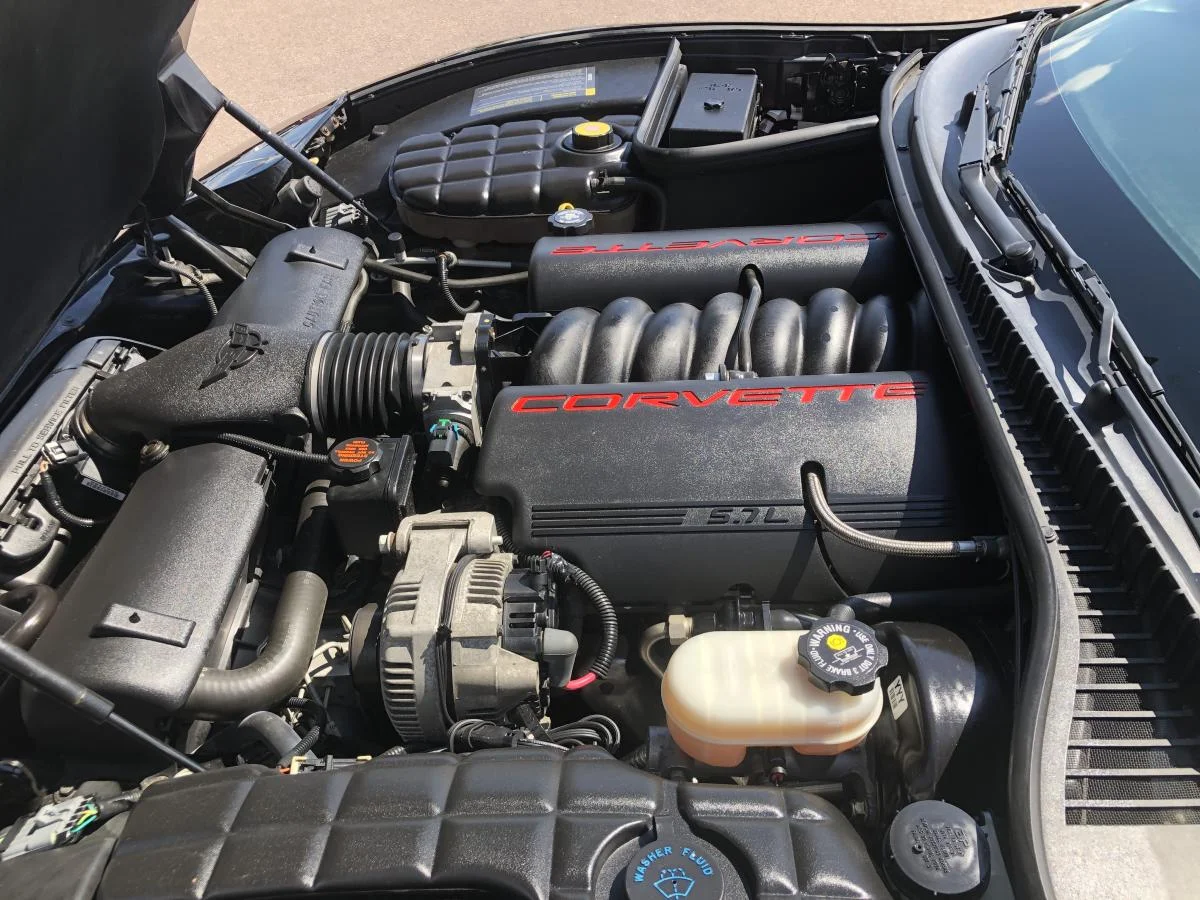 Used 2001 Black Chevrolet 2dr Cpe image 12