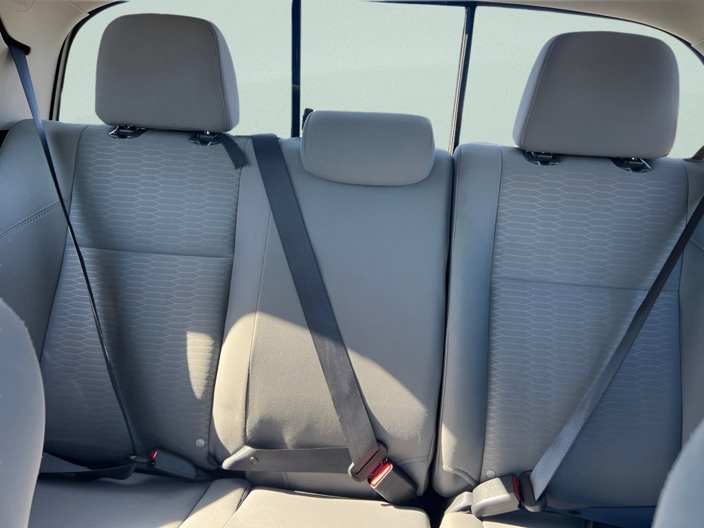 Used 2018 Magnetic Gray Metallic Toyota SR5 image 28
