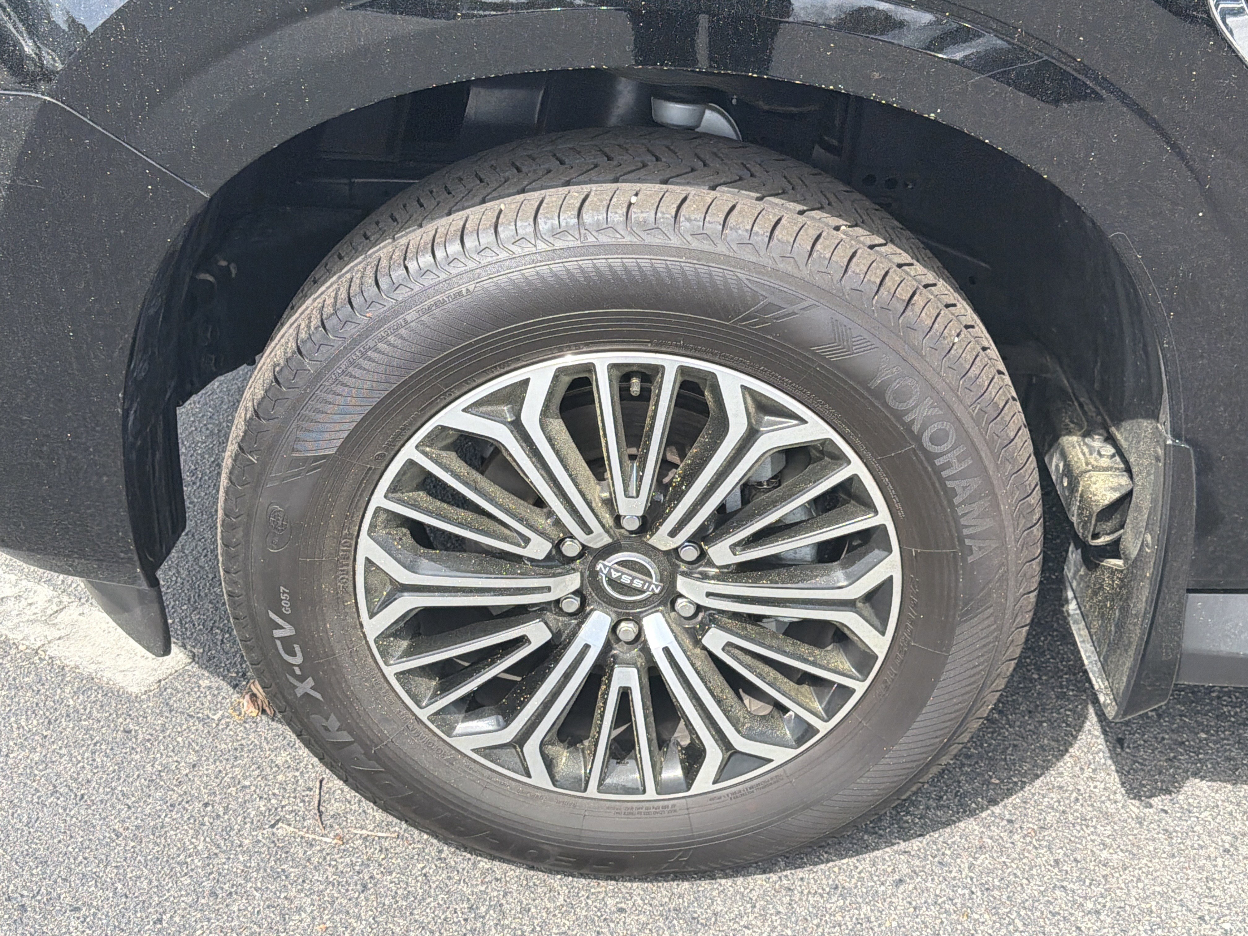 2026 Nissan Armada Platinum - Photo 9