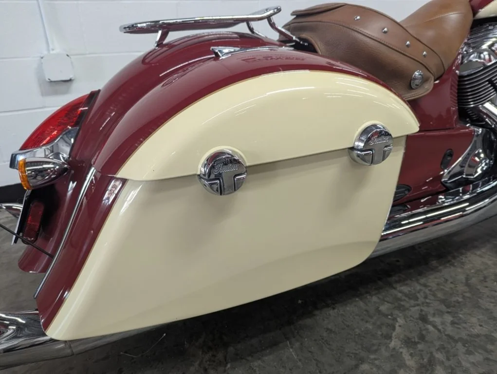 Used 2016 Red/Cream Indian Motorcycle Indian Red image 9