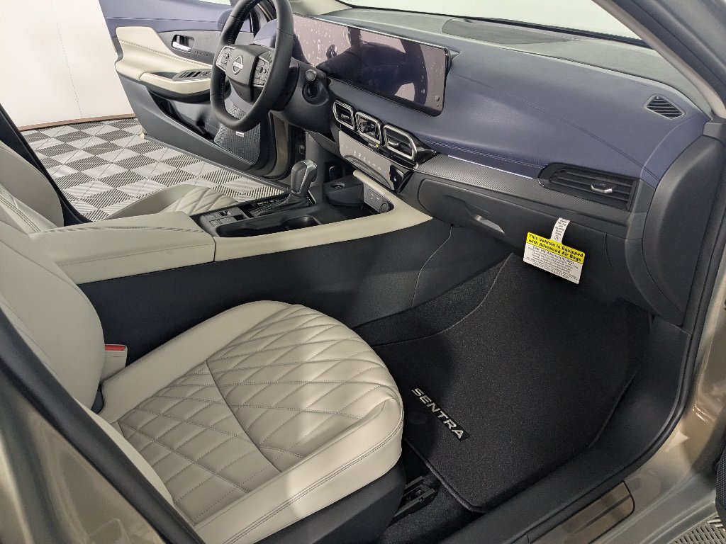 2026 Nissan Sentra SL - Photo 18