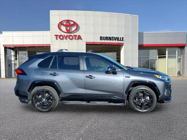 Certified Used 2021 MID BLCK/MAG GRAY Toyota  image 2