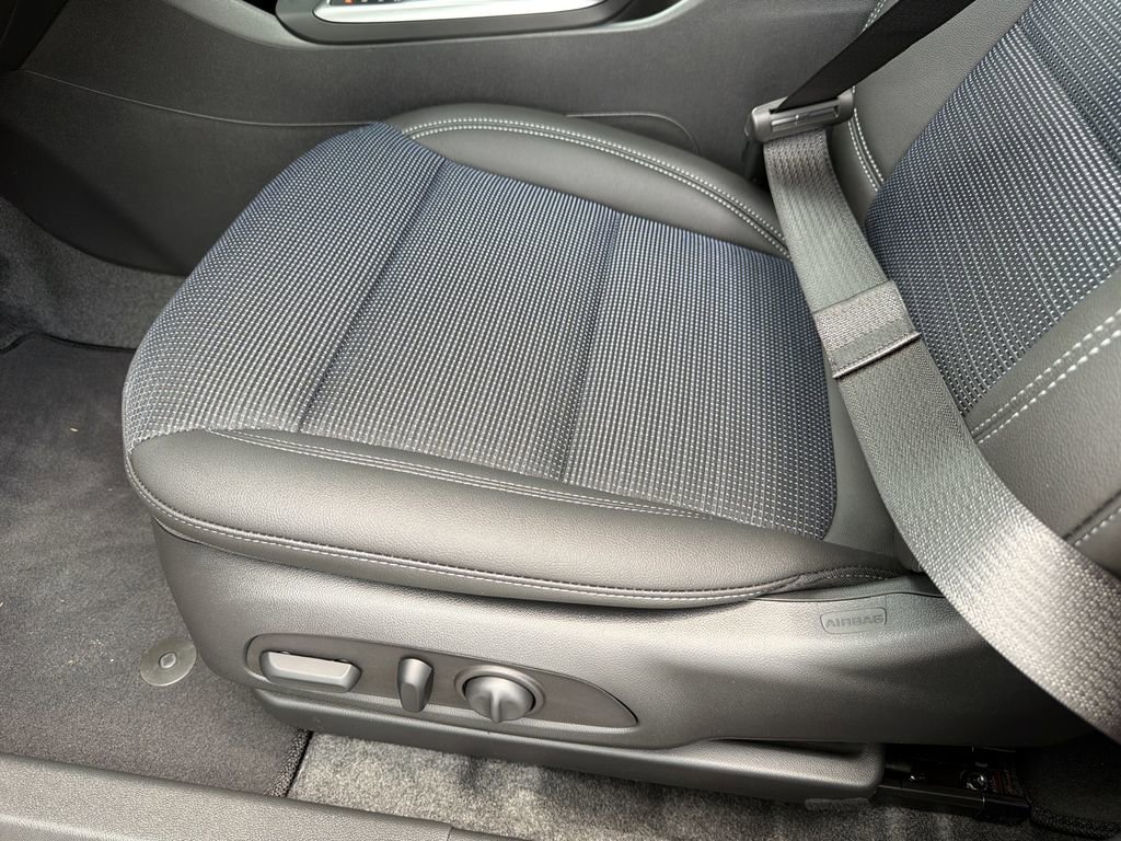New 2026 Ebony Twilight Metallic Buick Preferred image 20