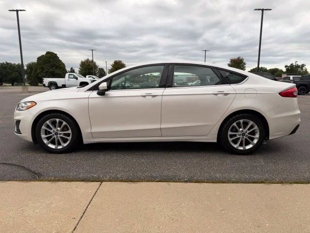Used 2020 White Ford SE image 4