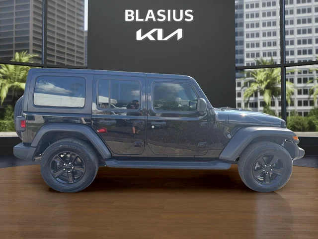 Used 2020 Black Jeep Unlimited Sport Altitude image 6