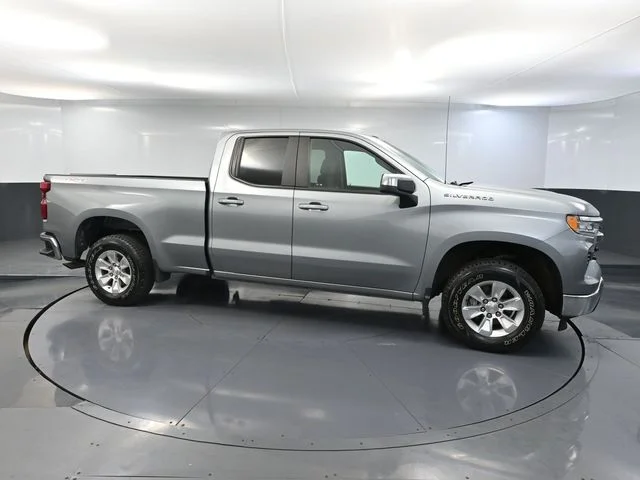 Used 2023 Gray Chevrolet LT image 3