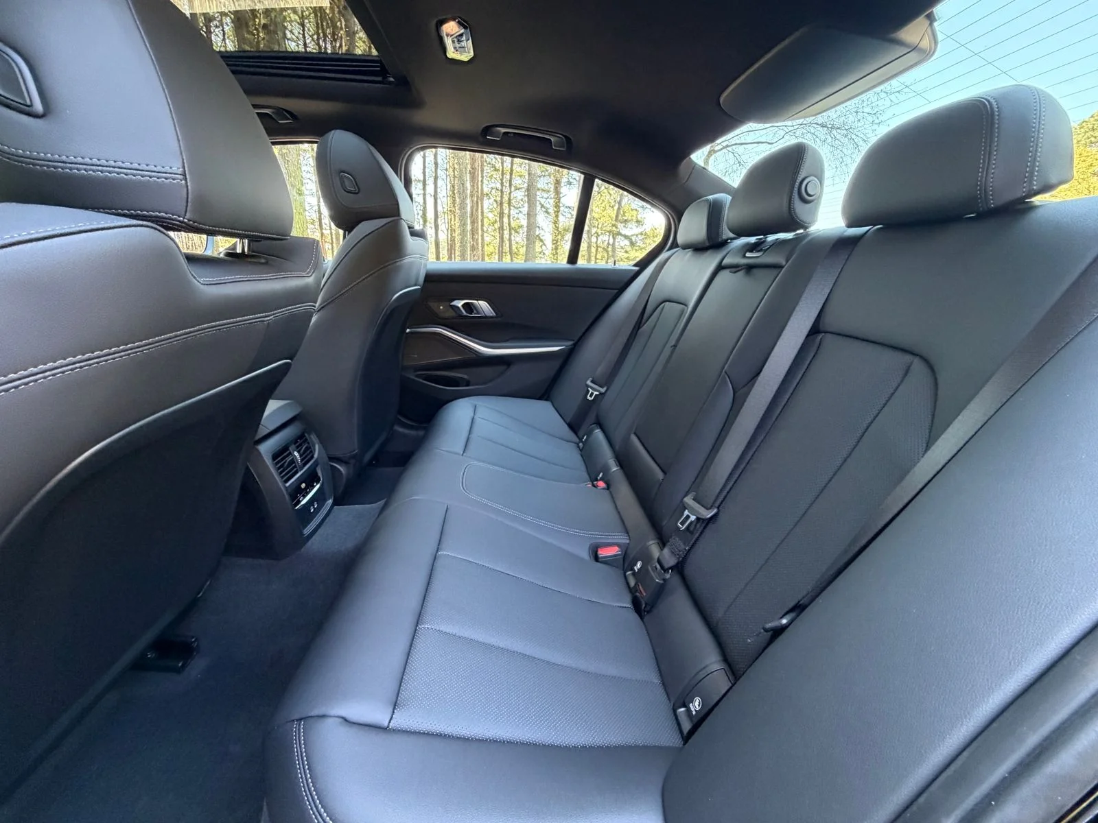 2026 BMW 3 Series 330i - Photo 14