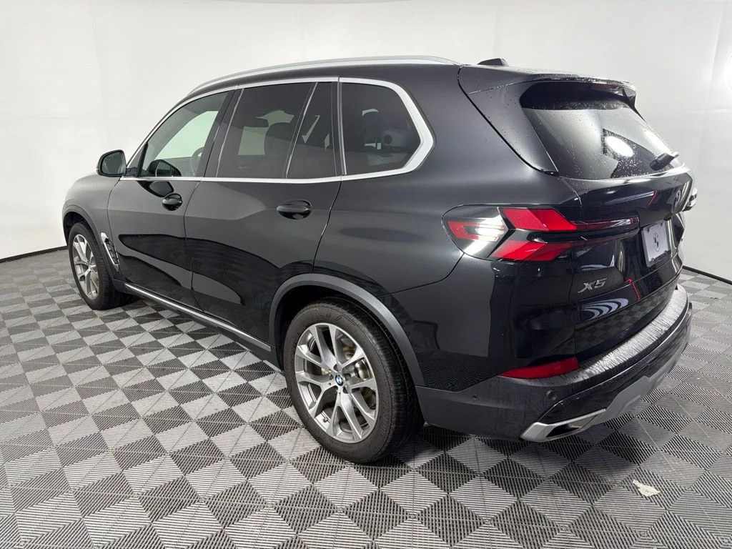 Certified Used 2025 Black Sapphire Metallic BMW xDrive40i image 7