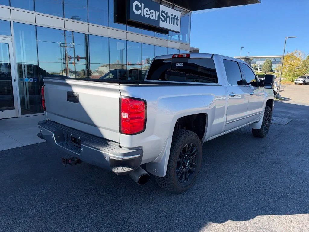Used 2015 Silver Chevrolet LTZ image 4