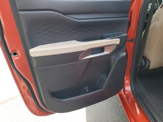 Used 2024 Red Ford XLT image 23