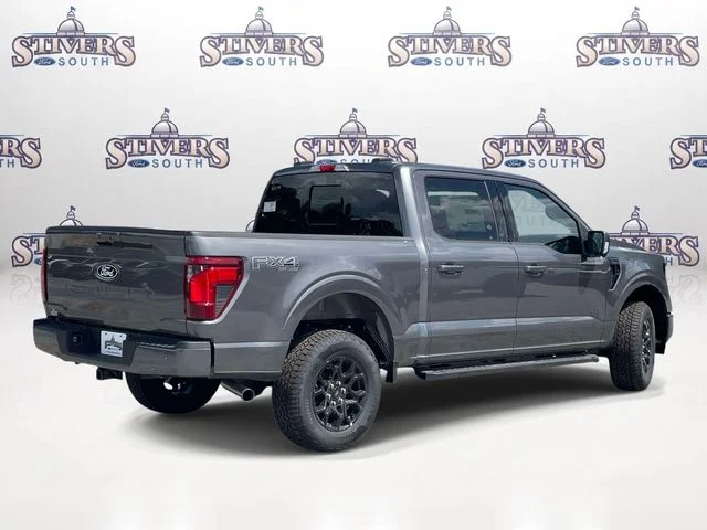 New 2026 Gray Ford XLT image 3