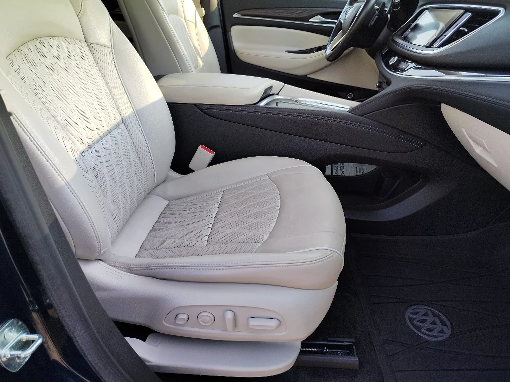 Used 2022 Blue Metallic Buick Avenir image 14