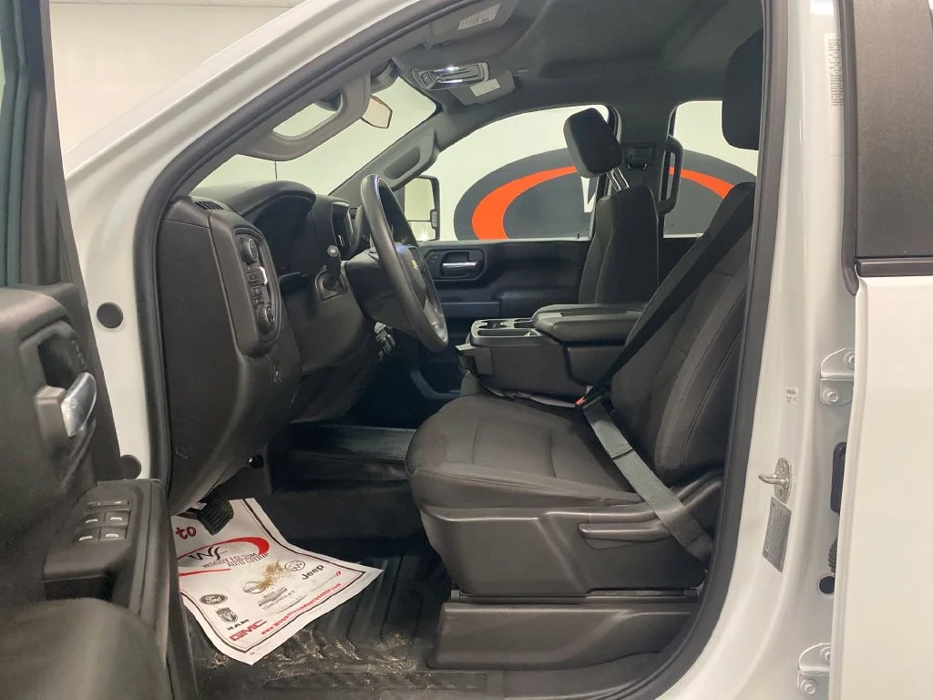Used 2025 White Chevrolet Work Truck image 12