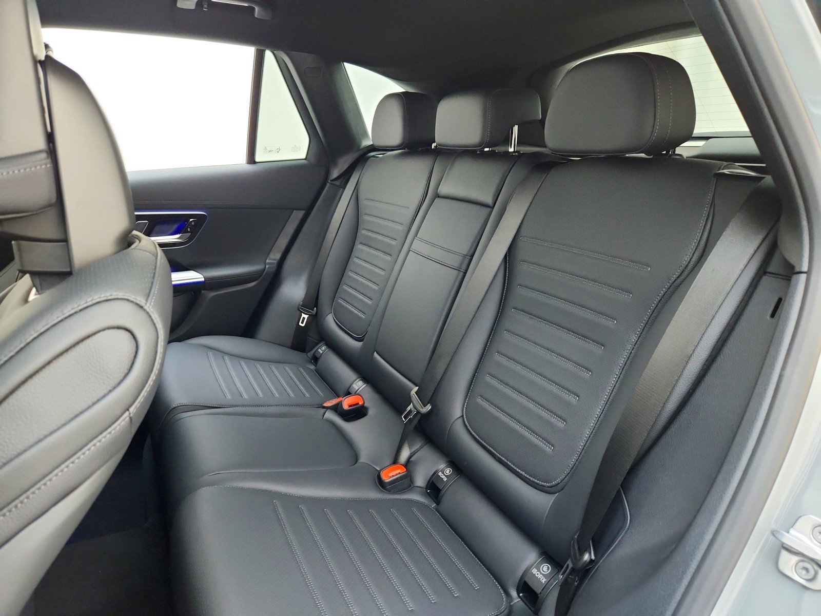 New 2026 MANUFAKTUR Alpine Grey Mercedes-Benz GLC 300 4MATIC® SUV image 39