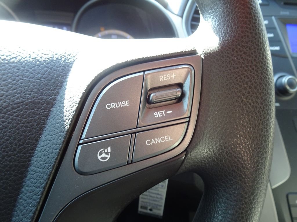 Used 2015 Brown Hyundai Base image 21