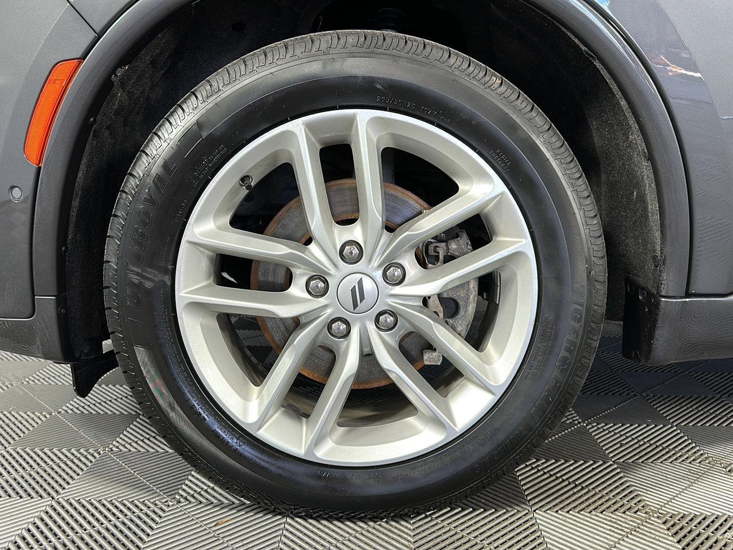 Used 2025 Vapour Grey Dodge R/T image 6