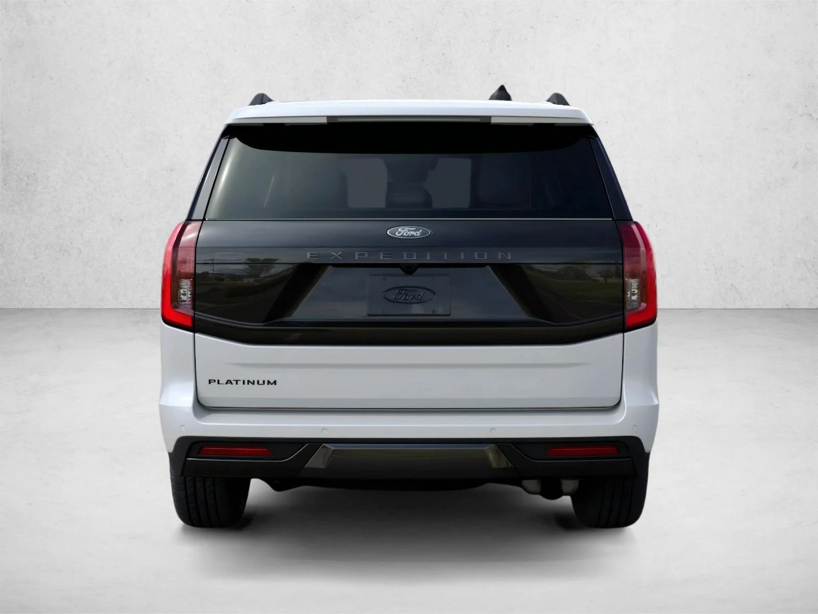 New 2027 Star White Metallic Tri-Coat Ford Platinum image 7