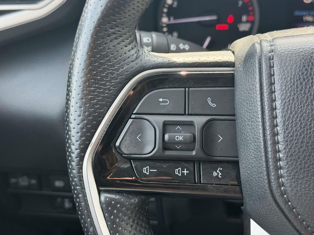 Used 2023 Black Toyota SR5 image 9