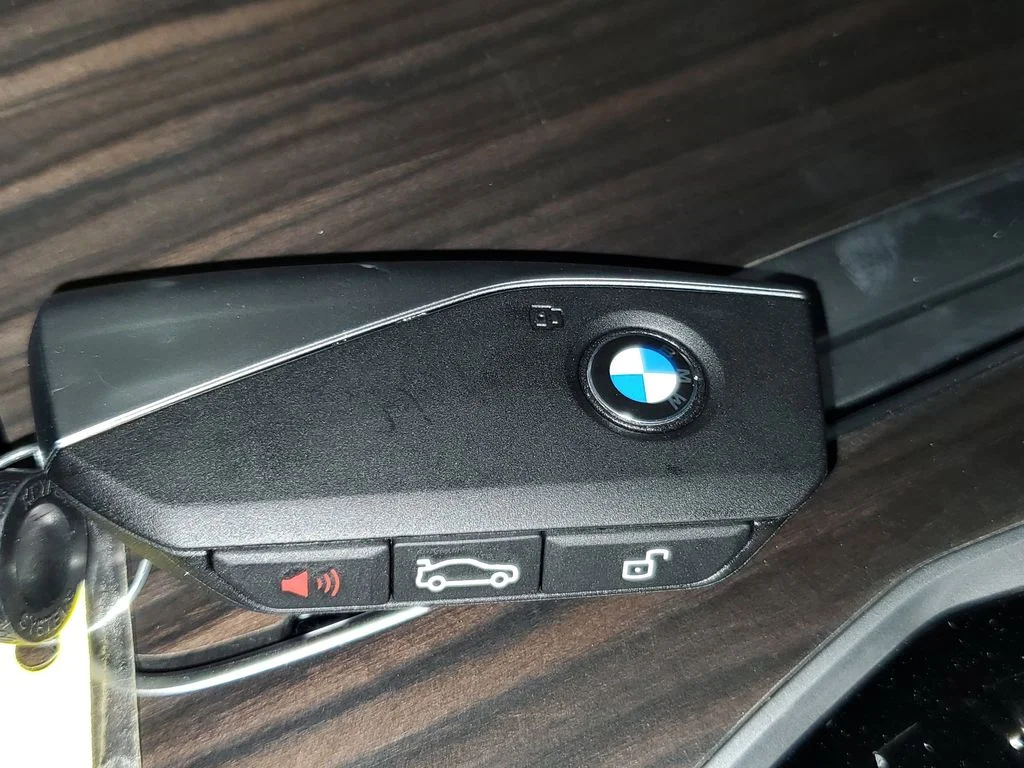 Used 2026 Black Sapphire Metallic BMW sDrive40i image 26