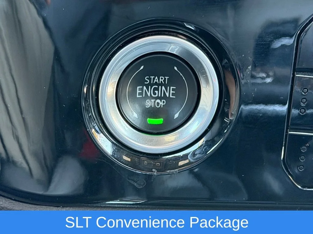 Used 2024 Downpour Metallic GMC SLT image 13