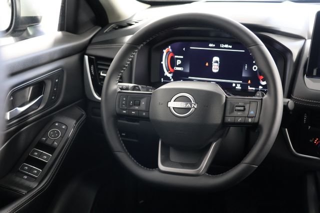 Used 2025 Gold Nissan SL image 10