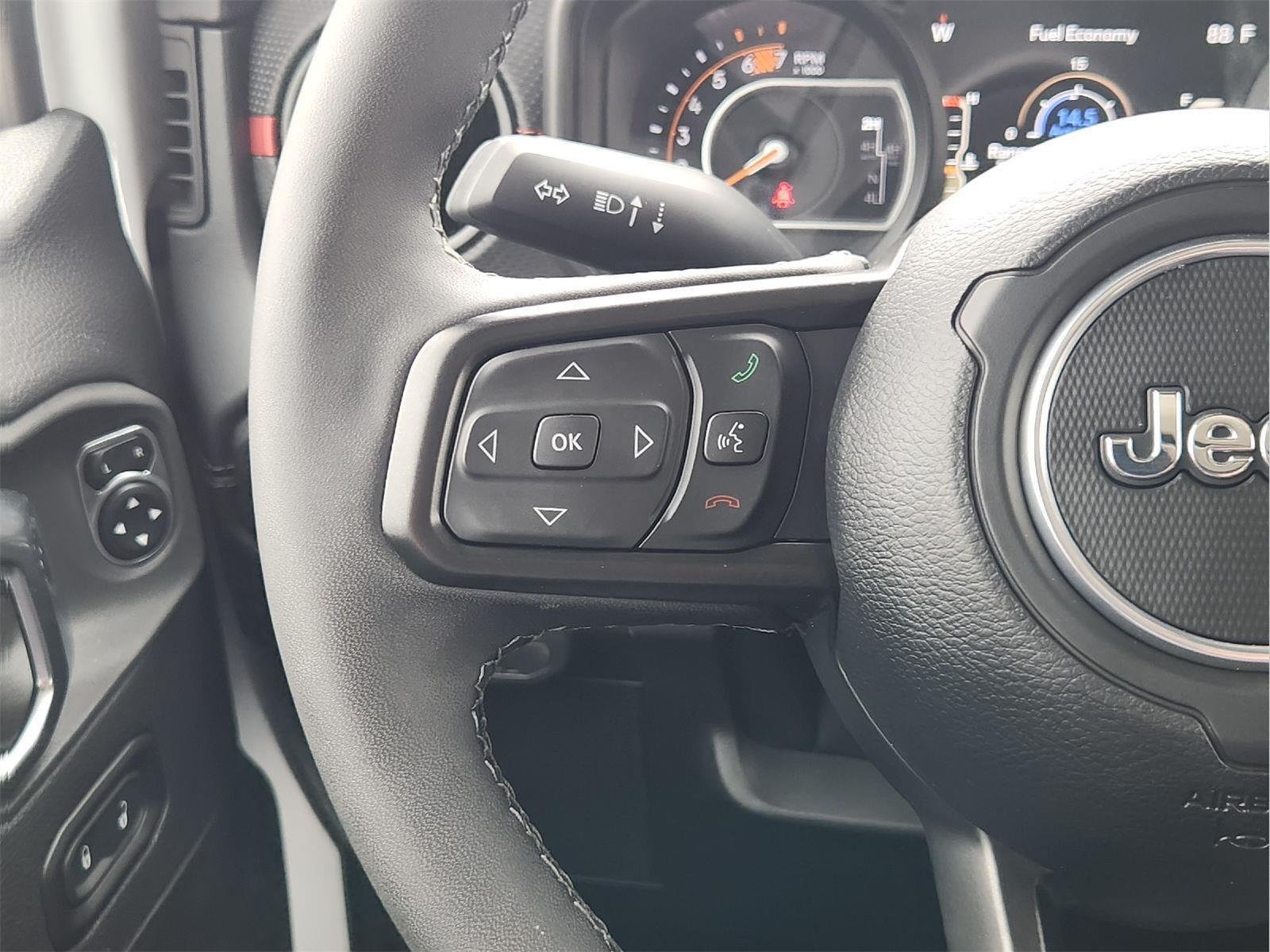 2025 Jeep Wrangler photo 29 of 34