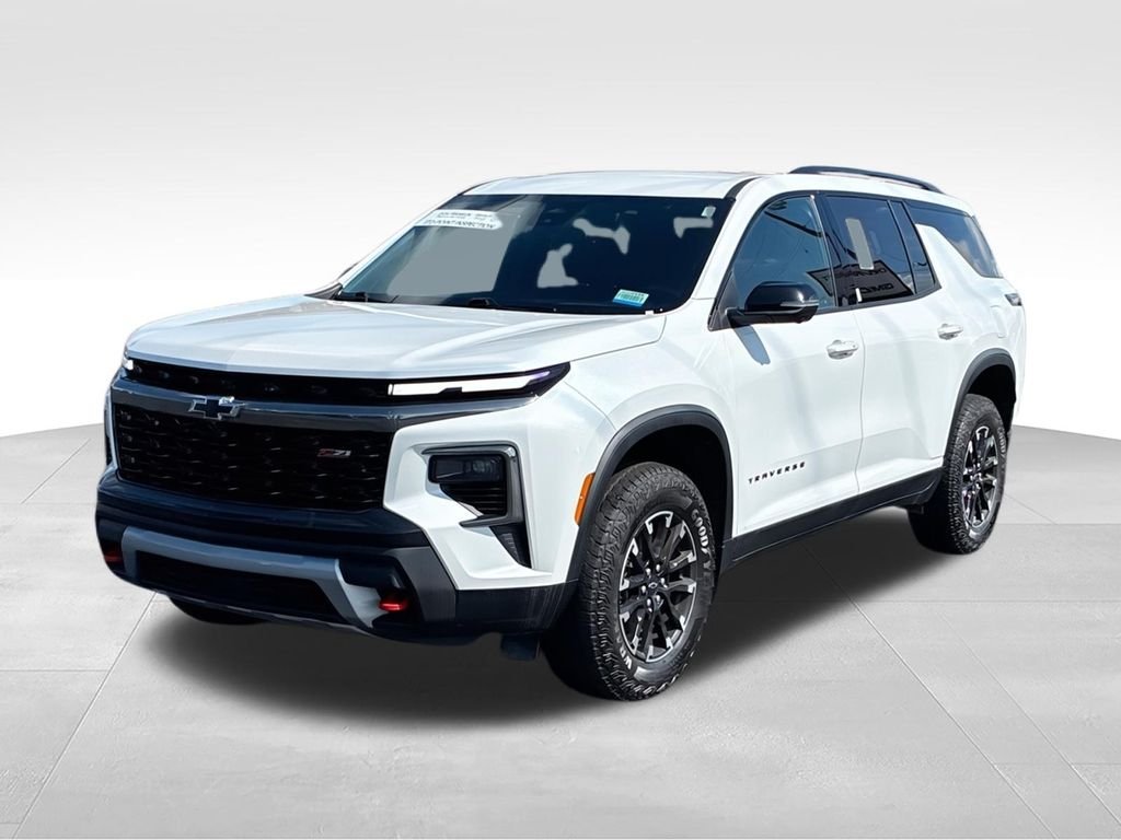 Used 2024 White Chevrolet Z71 image 4