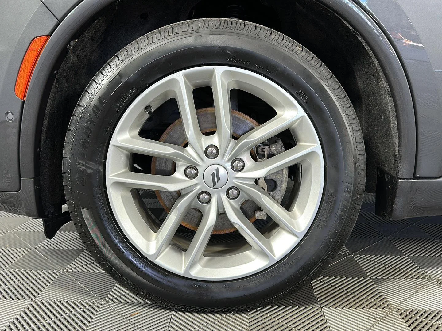 Used 2025 Vapour Grey Dodge R/T image 6