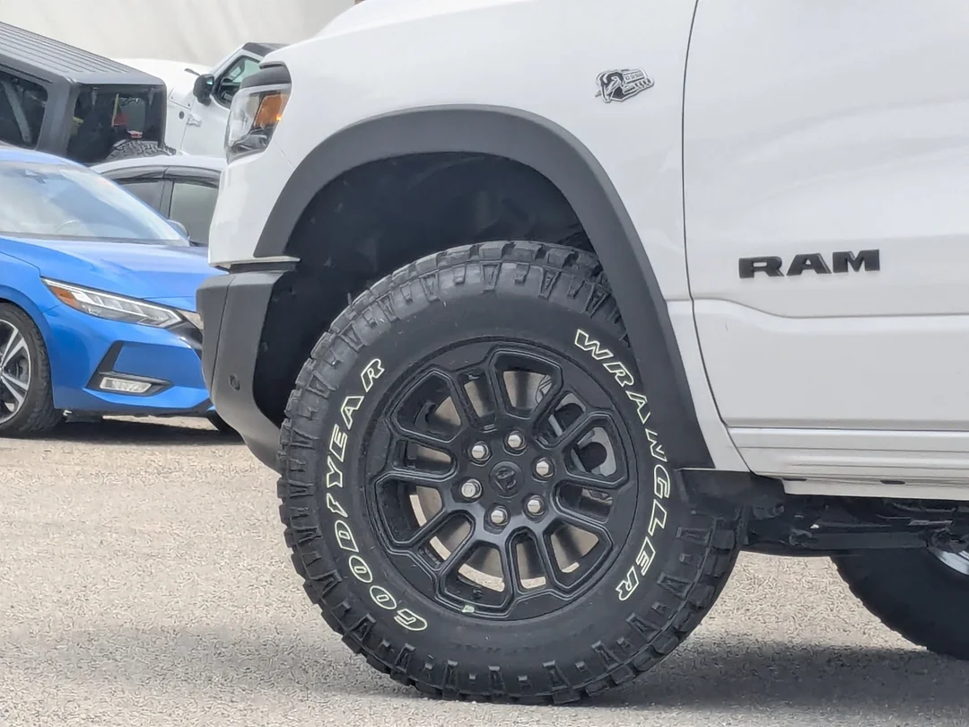 New 2026 White RAM Rebel - - 5.7L HEMI V8 - Rebel Level 1 Equip Grp - Trailer Brake Ctrl - Steel Sport Hood & More! image 9