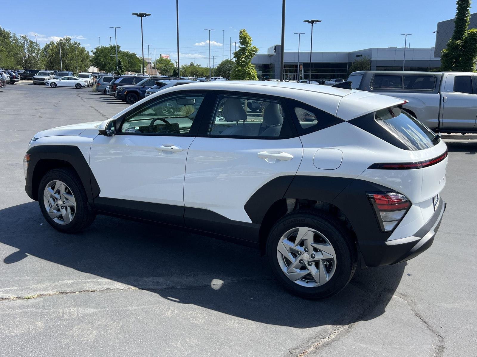 2026 Hyundai Kona SE - Photo 11