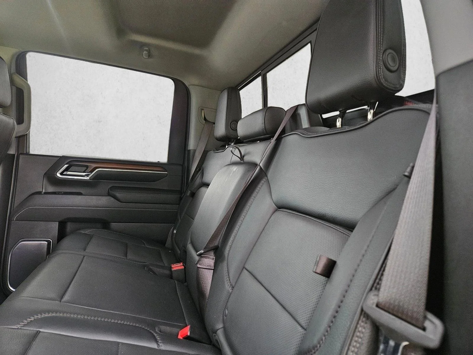 Used 2024 Sterling Metallic GMC Denali image 23