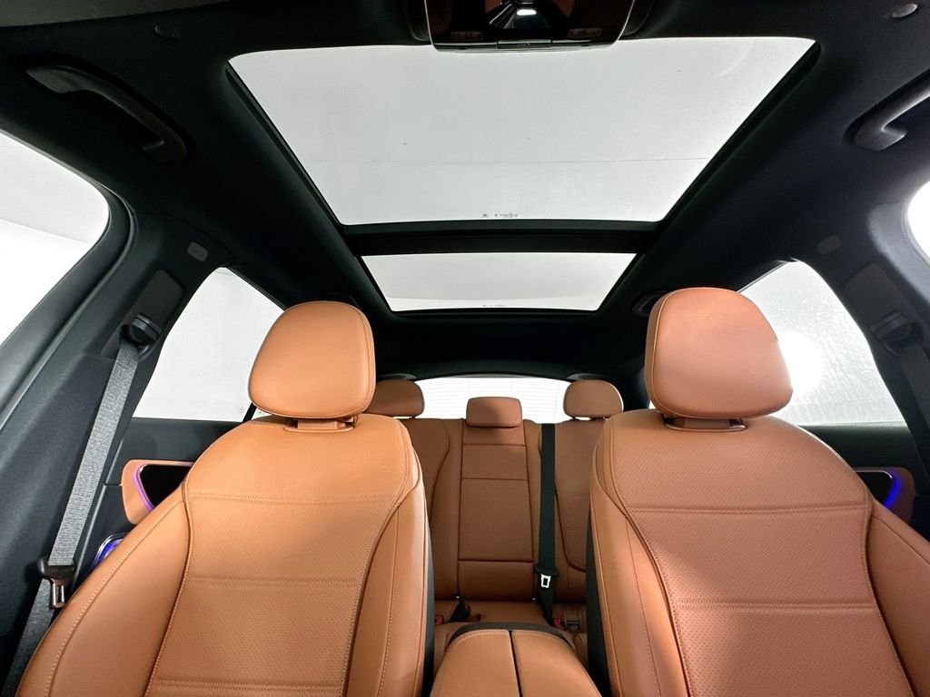 New 2026 Polar White Mercedes-Benz GLC 300 image 23