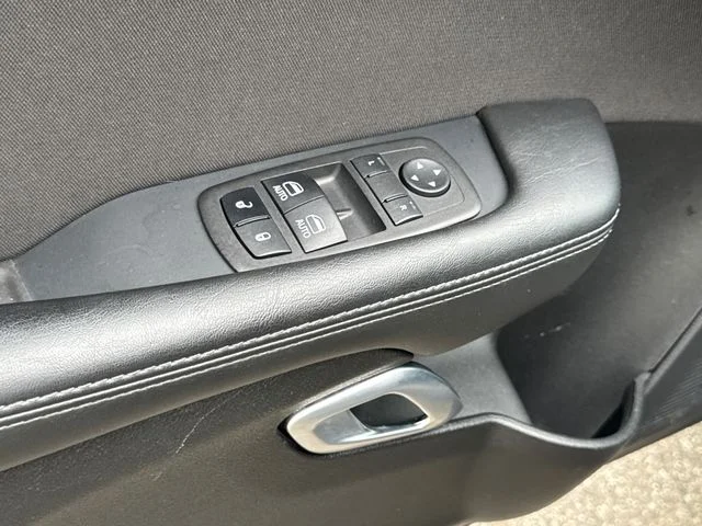 Used 2023 Destroyer Gray Clearcoat Dodge SXT image 25