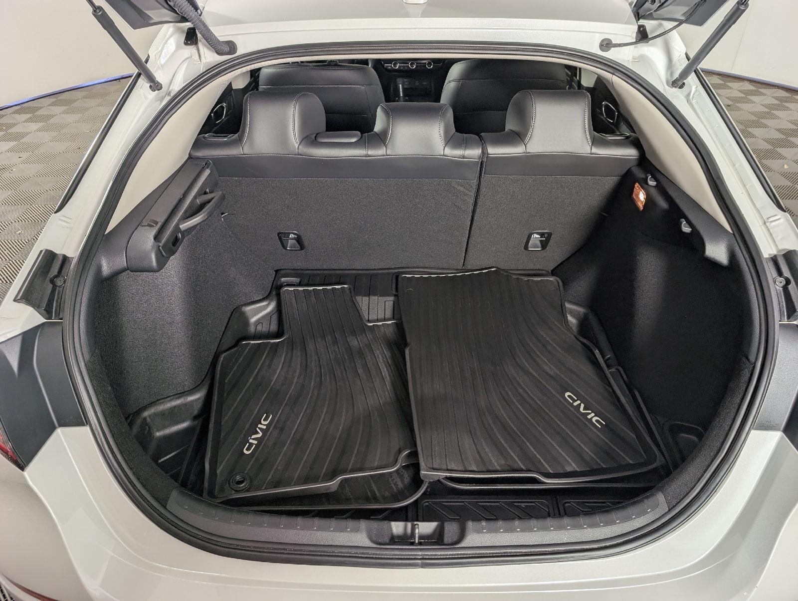 2024 Honda Civic Hatchback EX-L - Photo 32