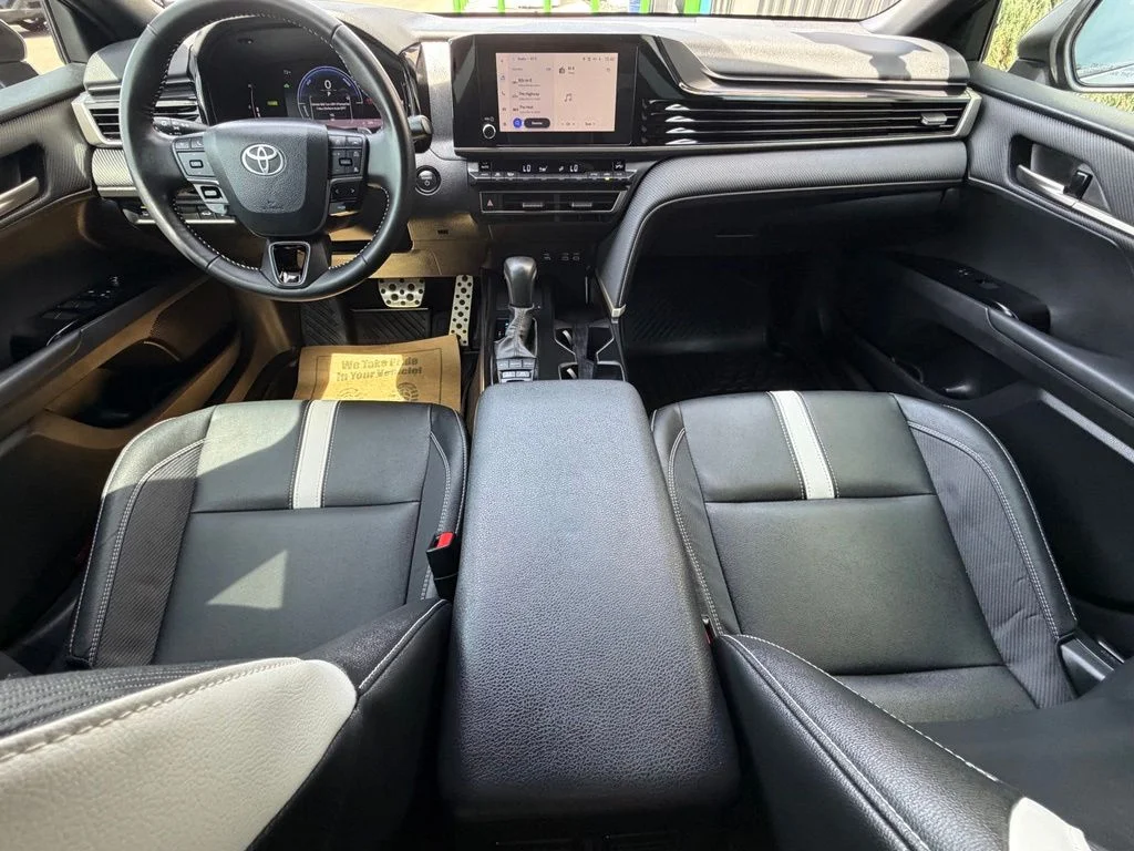 Used 2026  Toyota SE image 12
