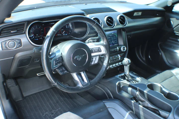 Used 2022 White Ford GT Premium Convertible image 12