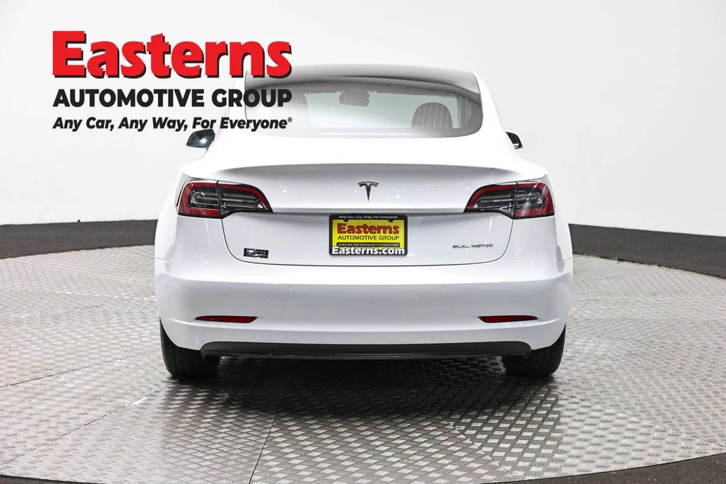 Used 2018 White Tesla Long Range image 5