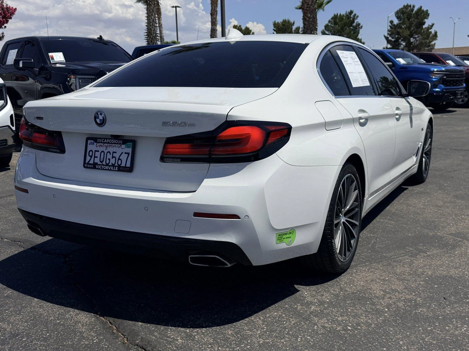 Used 2023 Alpine White BMW 530e xDrive image 6
