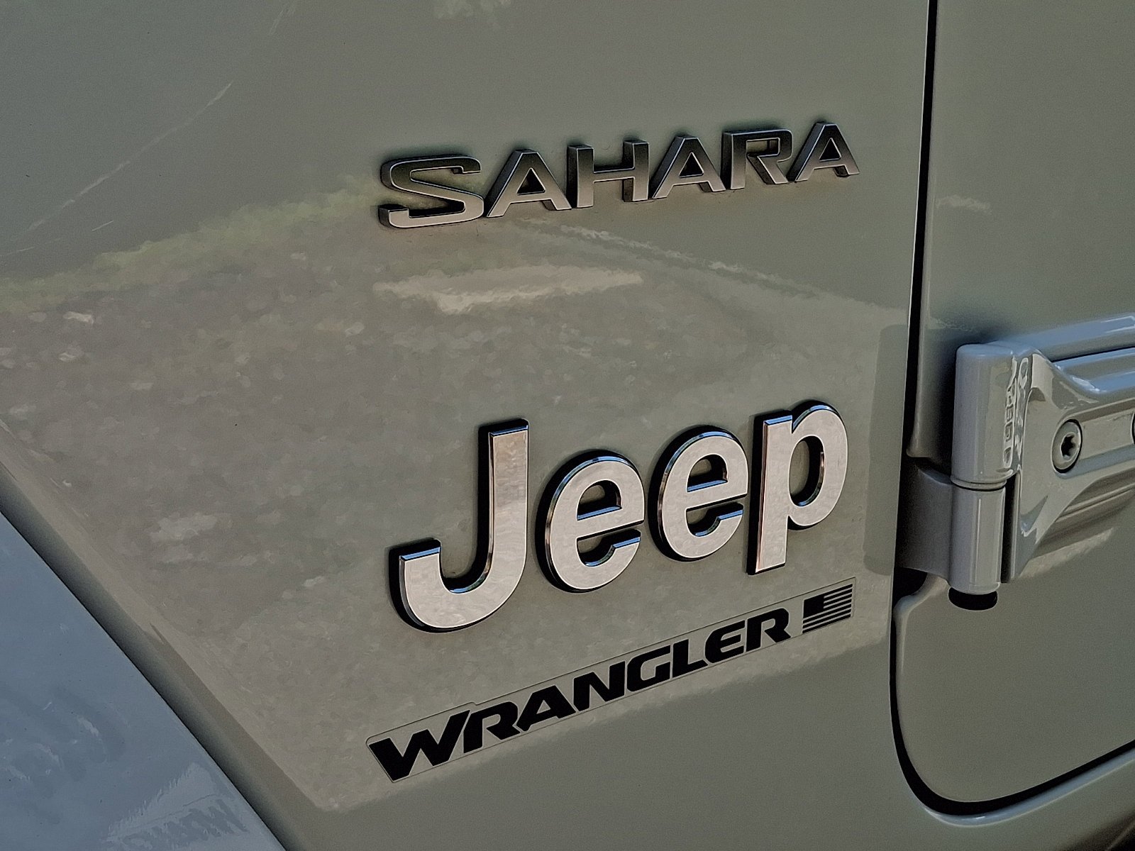 Certified Used 2023 Bright White Clearcoat Jeep Sahara image 30