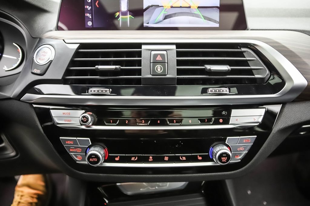 Used 2021 Alpine White BMW xDrive30i image 28