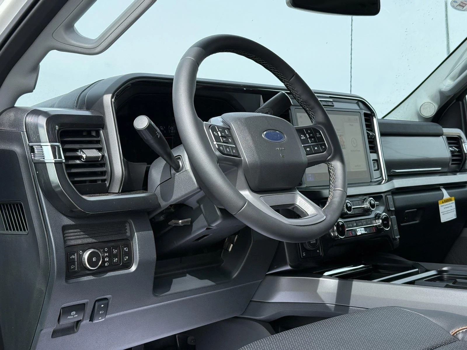 New 2026 Star White Metallic Tri-Coat Ford LARIAT image 11