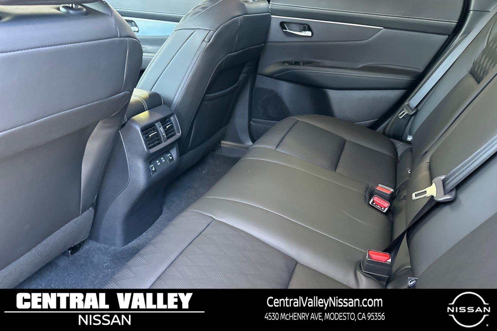 New 2026 Everest White Pearl Tricoat Nissan Platinum image 12