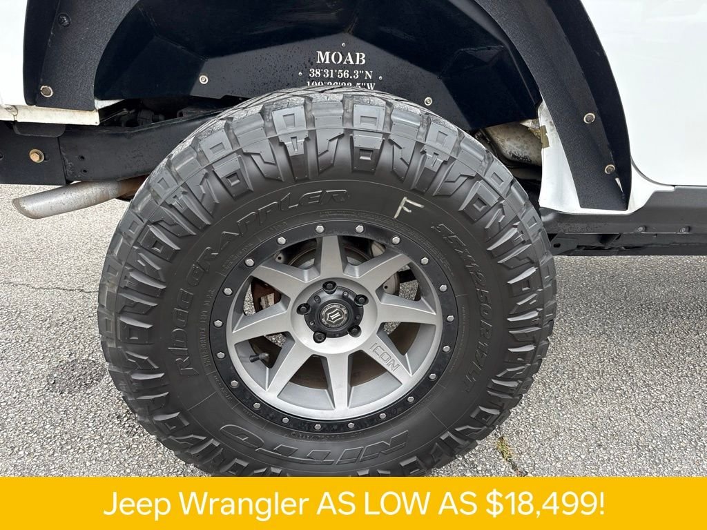 Used 2016 White Jeep Unlimited Sport image 33
