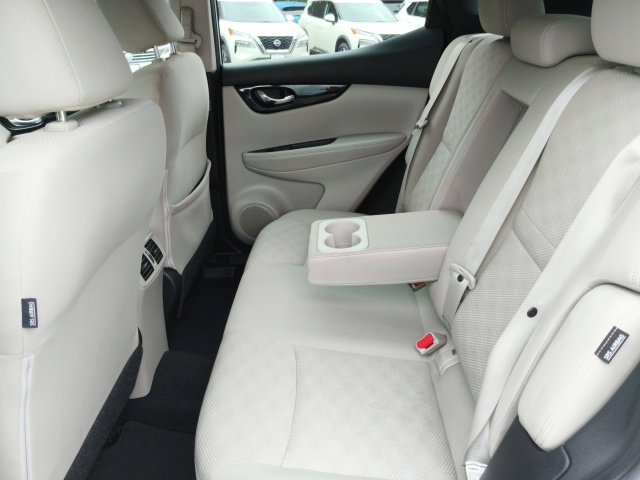 Used 2020 Silver Nissan SV image 35